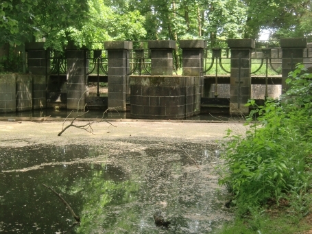 Neuss-Selikum : Selikumer Park, Wasserwehr "Empellement von 1794" an der Obererft